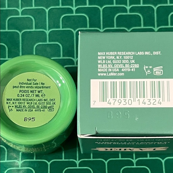 NWT La Mer 's New Super Fresh The Lifting Firming Mask Deluxe Mini (7 ml) - Picture 3 of 3